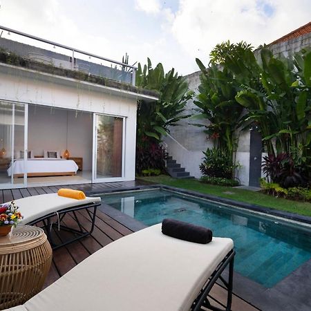 Villa Sersenka Kerobokan Exterior foto